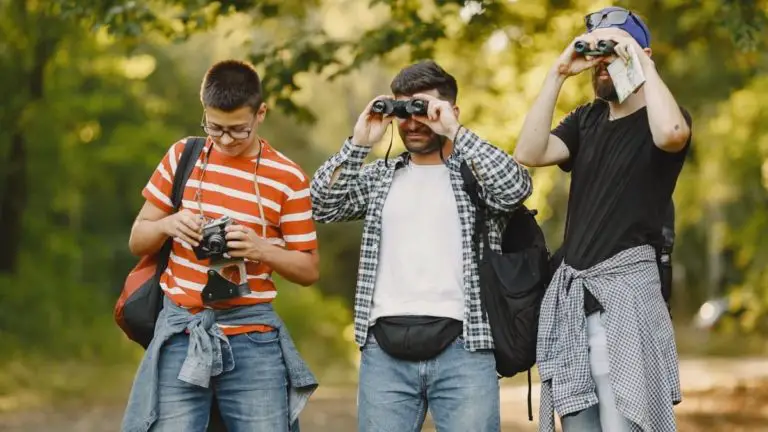 5 Best Binoculars That Take Photos